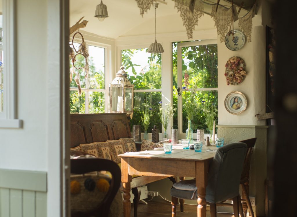 Horse Guards Inn dining table