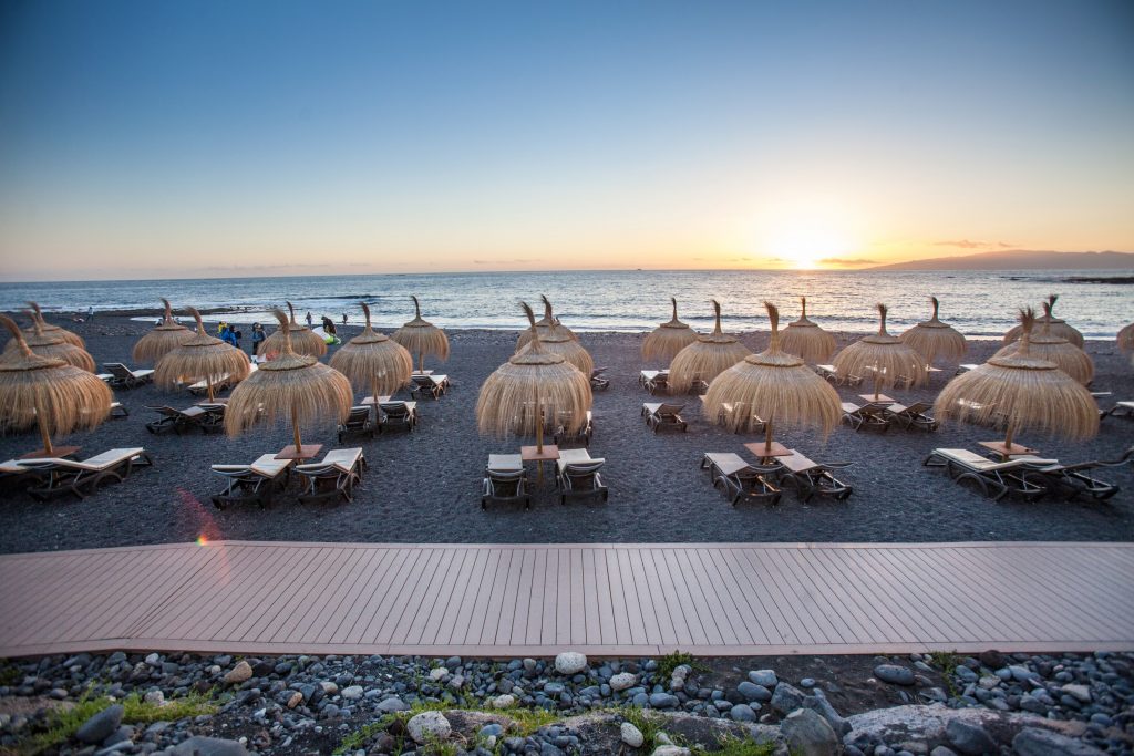 Corales Beach, Tenerife, Winter sun