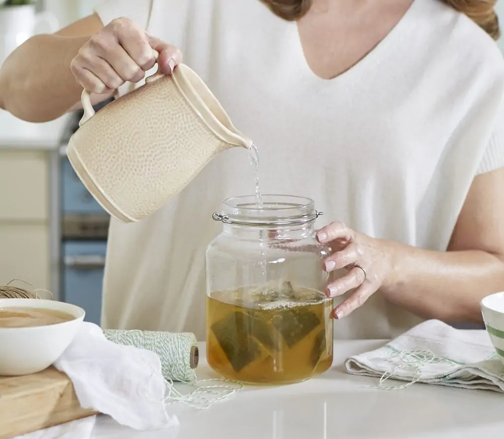 Kombucha recipe Liz Earle Wellbeing The Good Gut Guide
