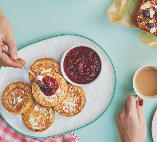 Crumpet recipe with jam