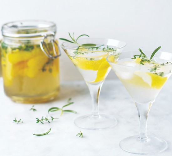 Lemon and herb cocktail