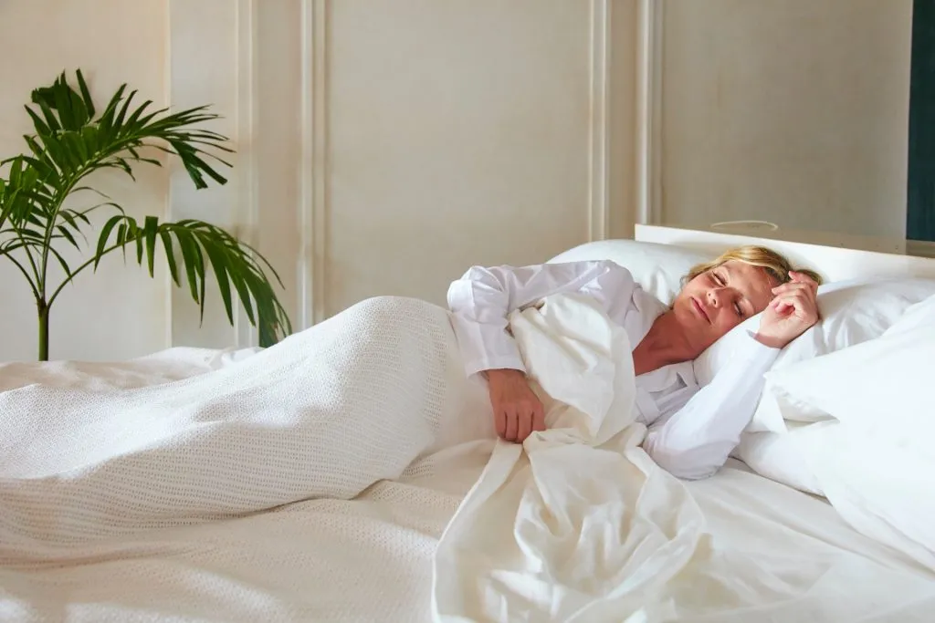 Hot flushes and hot flashes: why they happen and how to treat them